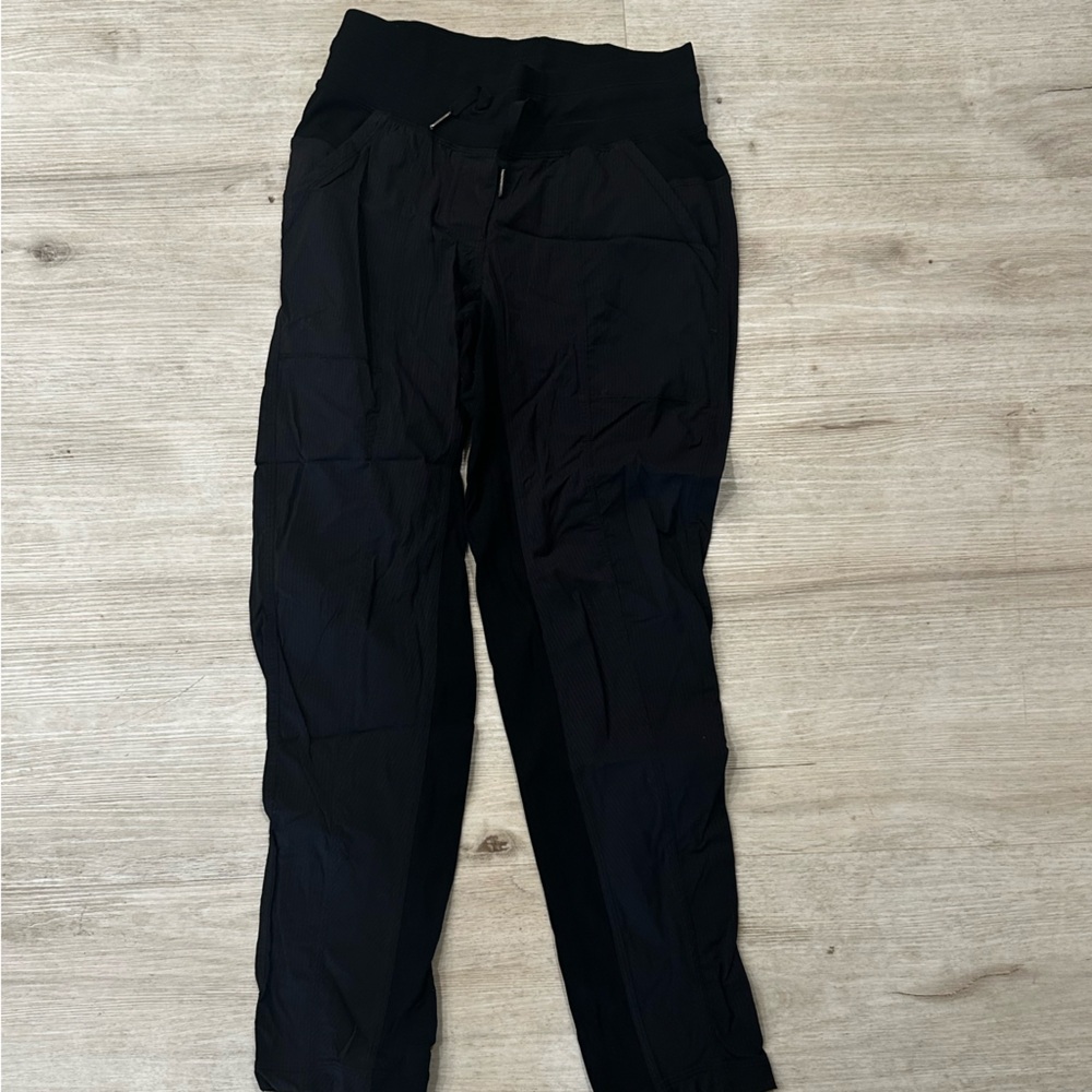 LULULEMON pants